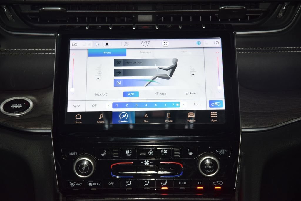 Used 2021 Jeep Grand Cherokee L Overland w/ Luxury Tech Group IV AWD/4WD image 27