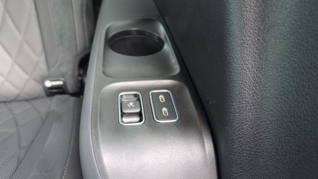 Used 2025 Mercedes-Benz GLS 63 AMG 4MATIC image 36