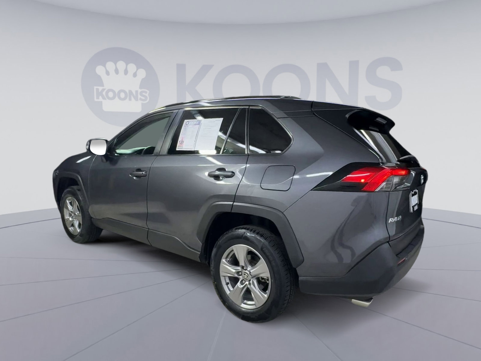 Used 2024 Toyota RAV4 XLE FWD image 8