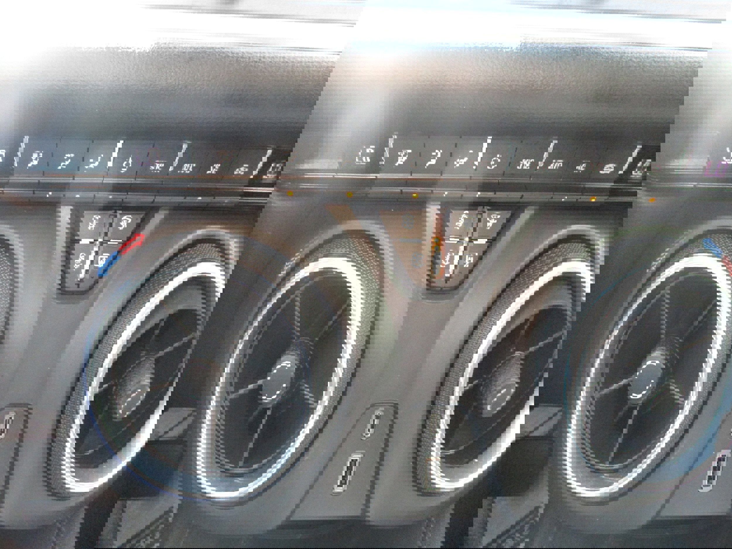 Used 2019 Chevrolet Blazer LT image 15