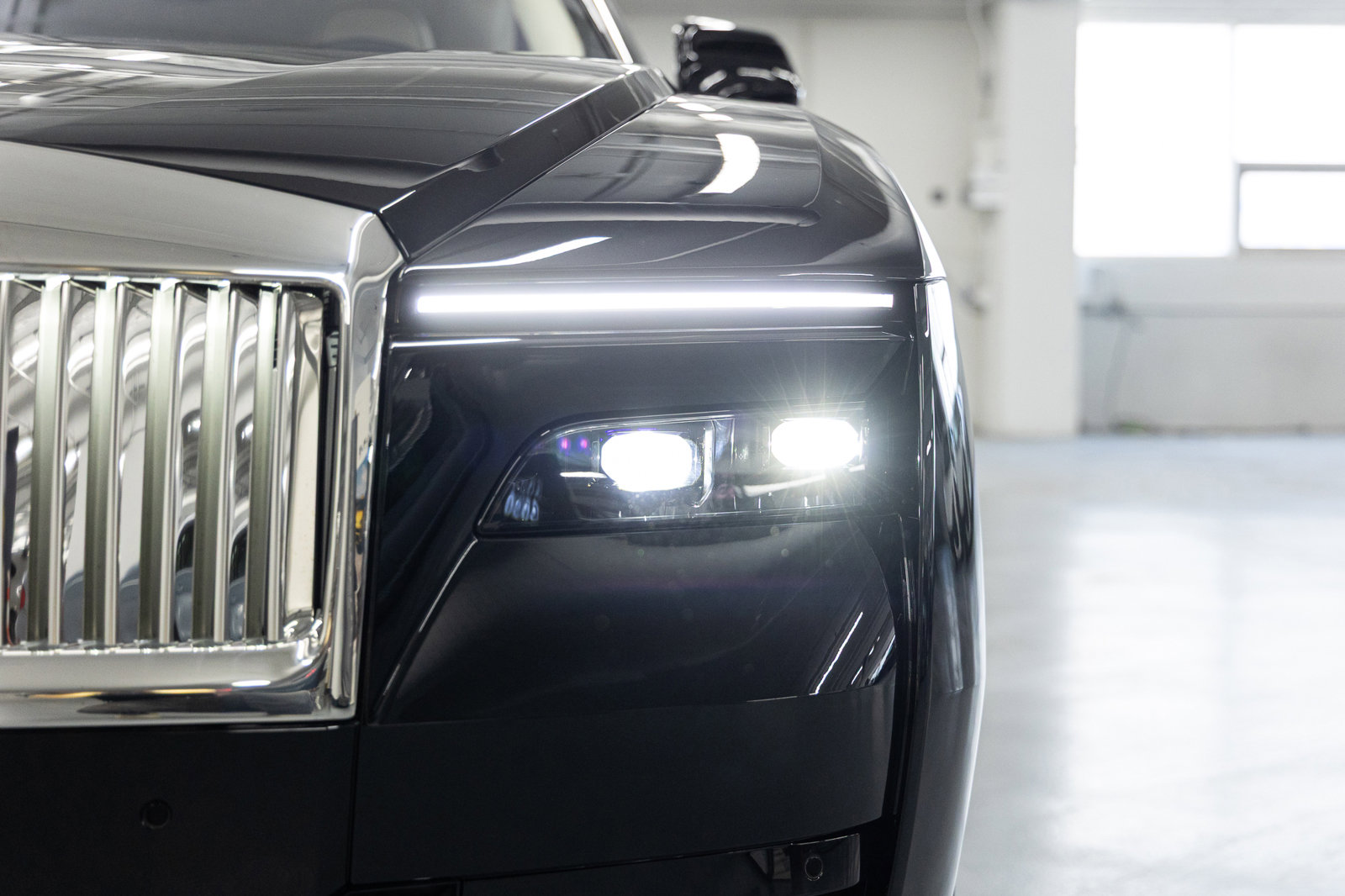 New 2026 Rolls-Royce Spectre image 11