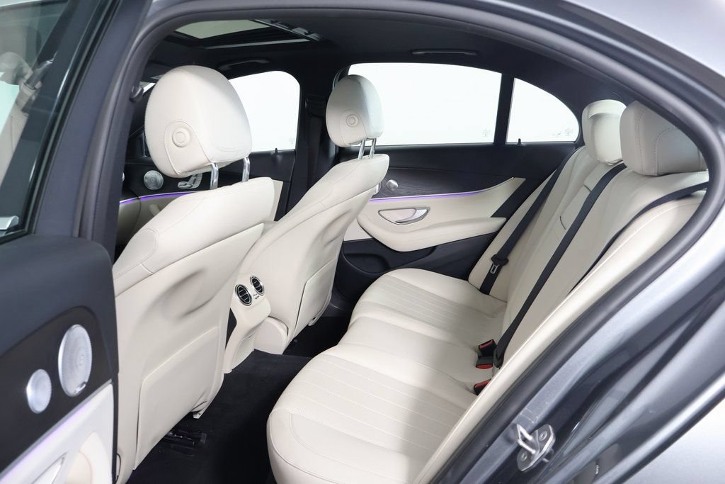 Used 2017 Mercedes-Benz E 300 image 11