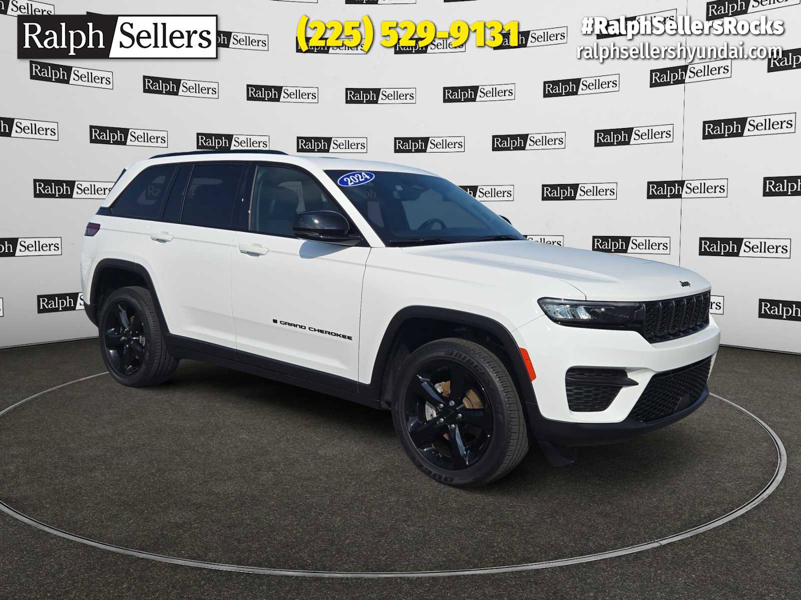 Certified 2024 Jeep Grand Cherokee Altitude