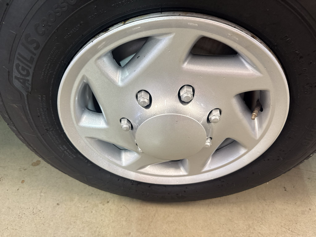 Used 2014 Ford E-150 and Econoline 150 w/ Power Group RWD image 30