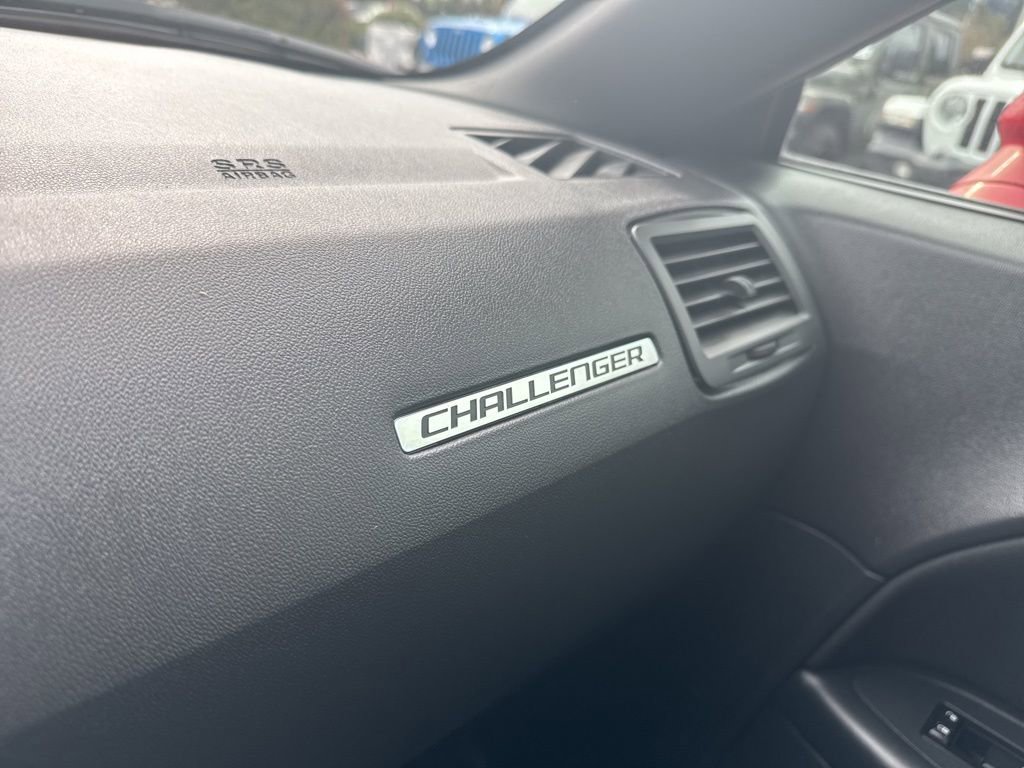 Used 2014 Dodge Challenger R/T image 30