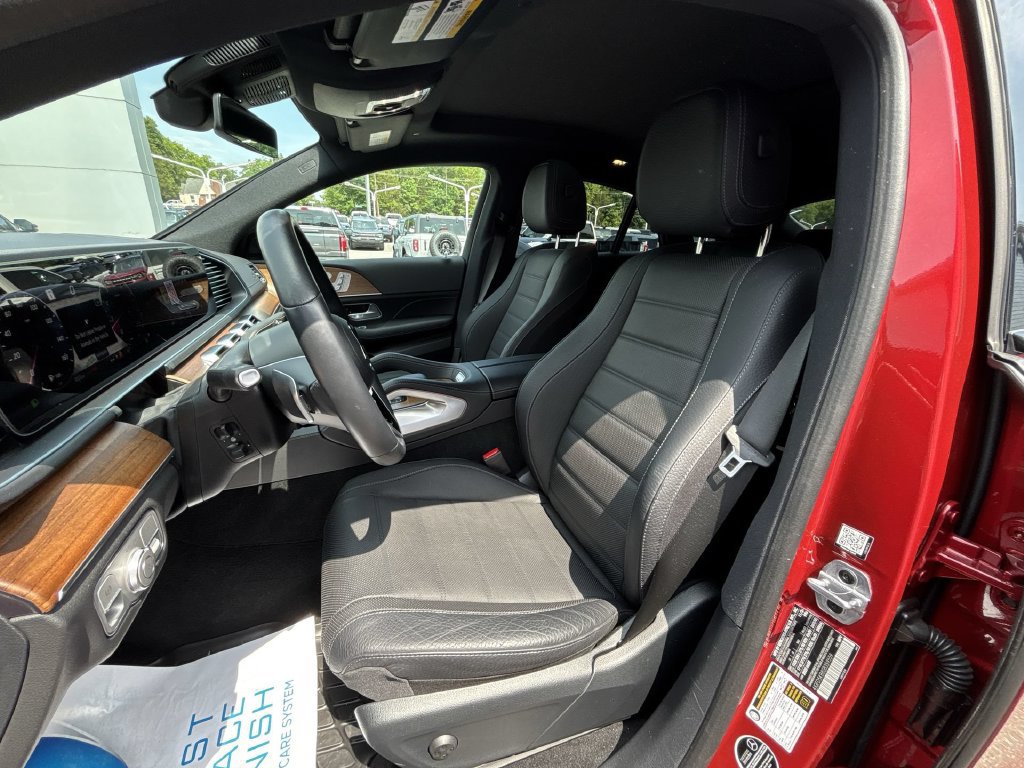Used 2025 Mercedes-Benz GLE 450 4MATIC Coupe w/ Driver Assistance Package image 13