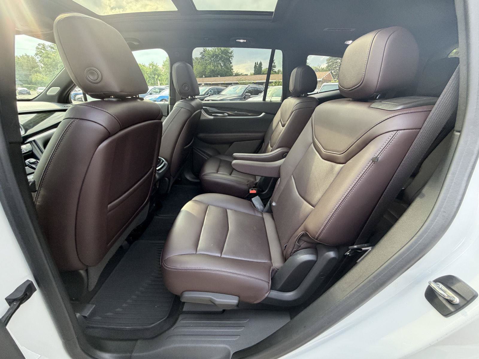 Used 2021 Cadillac XT6 Premium Luxury AWD/4WD image 26
