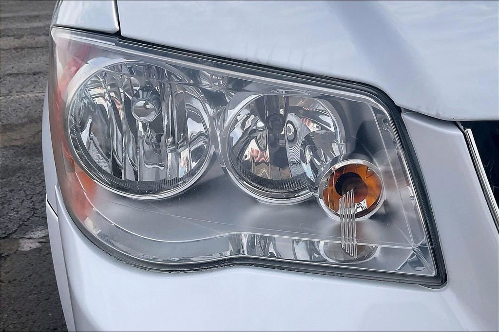 Used 2020 Dodge Grand Caravan SXT image 32