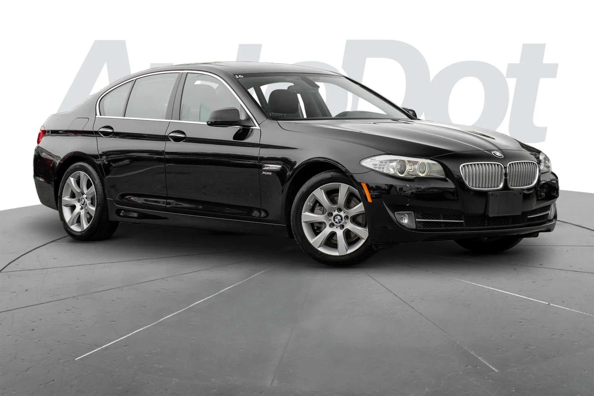 Used 2011 BMW 550i xDrive Sedan AWD/4WD image 1