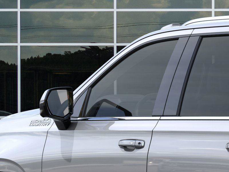 New 2026 Chevrolet Suburban High Country image 12