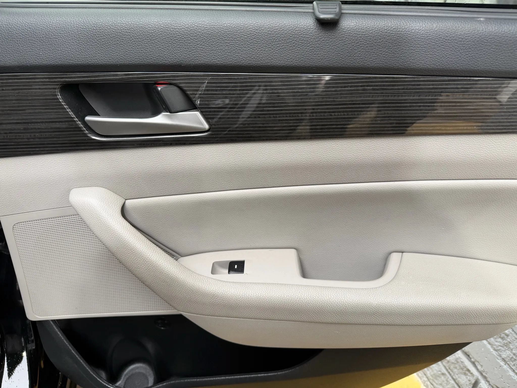 Used 2018 Hyundai Sonata Limited w/ Limited Ultimate Package 03 FWD image 13