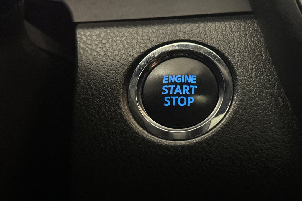 Used 2024 Toyota Camry XSE FWD image 21