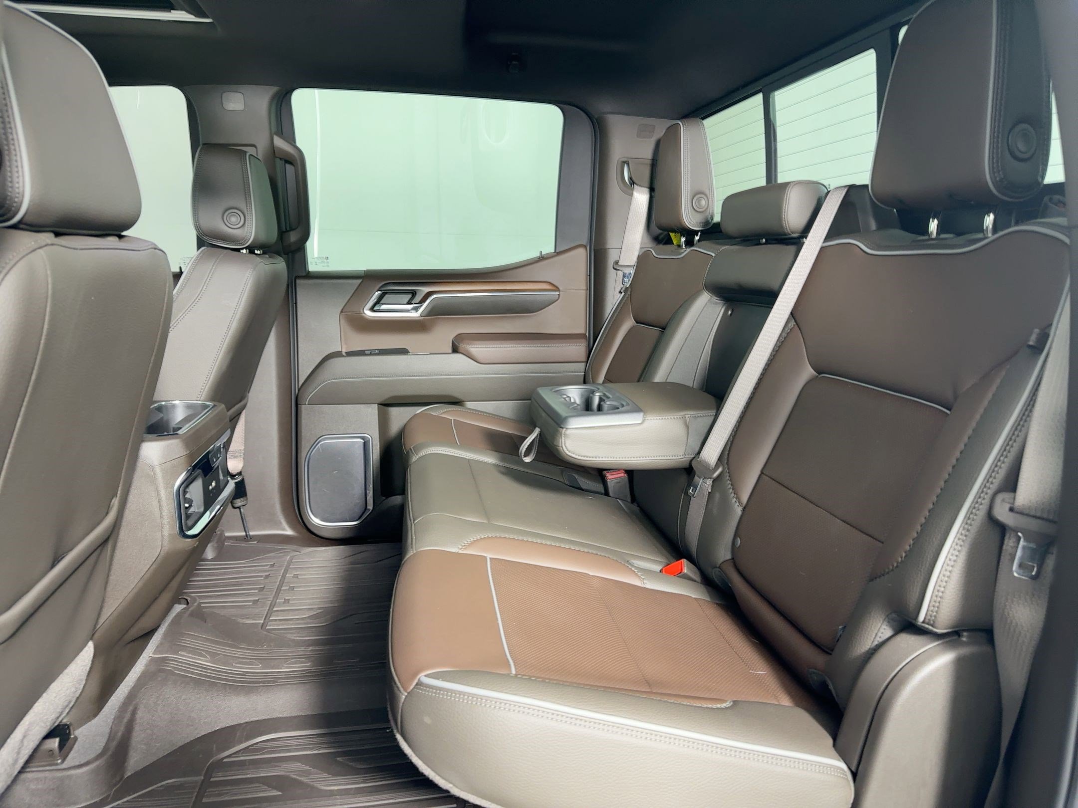 Used 2024 GMC Sierra 1500 Denali w/ Denali Reserve Package image 13