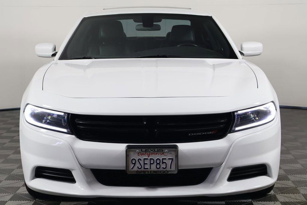 Used 2022 Dodge Charger SXT w/ Leather Interior Group image 2