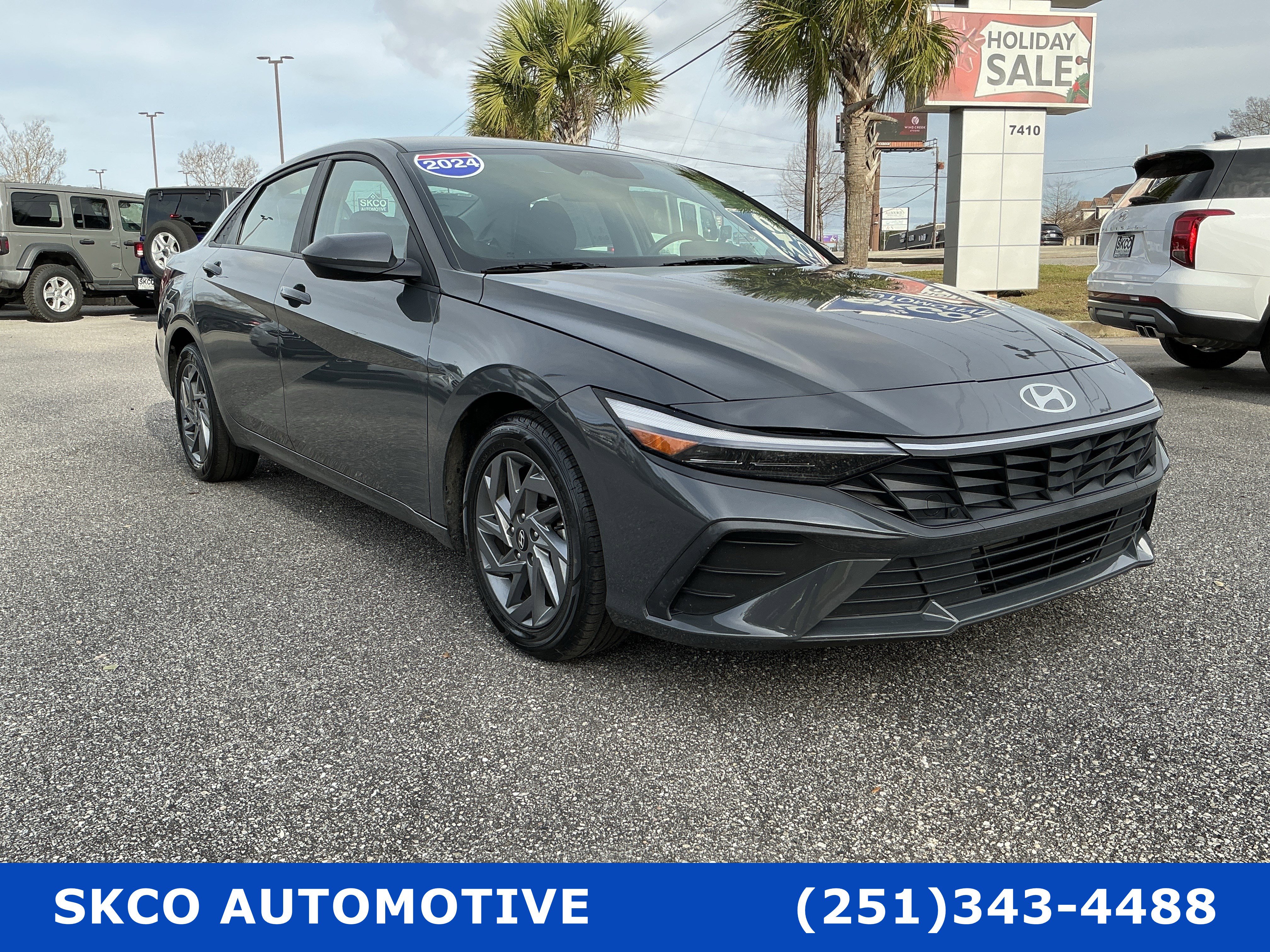 Used 2024 Hyundai Elantra SEL FWD image 7