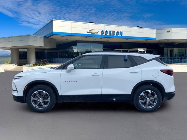 Used 2024 Chevrolet Blazer LT w/ Convenience Package image 3
