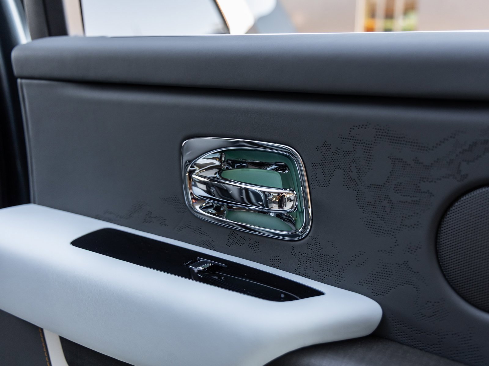 New 2026 Rolls-Royce Cullinan image 39