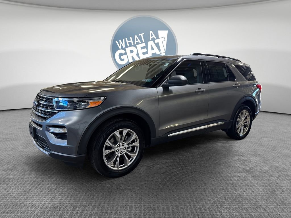 Used 2023 Ford Explorer XLT w/ Equipment Group 202A AWD/4WD image 8