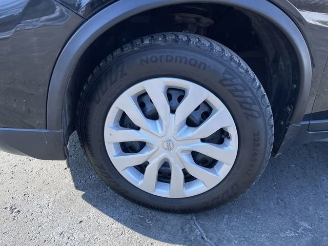 Used 2018 Nissan Rogue S image 31