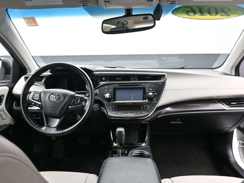 Used 2016 Toyota Avalon XLE Premium image 12