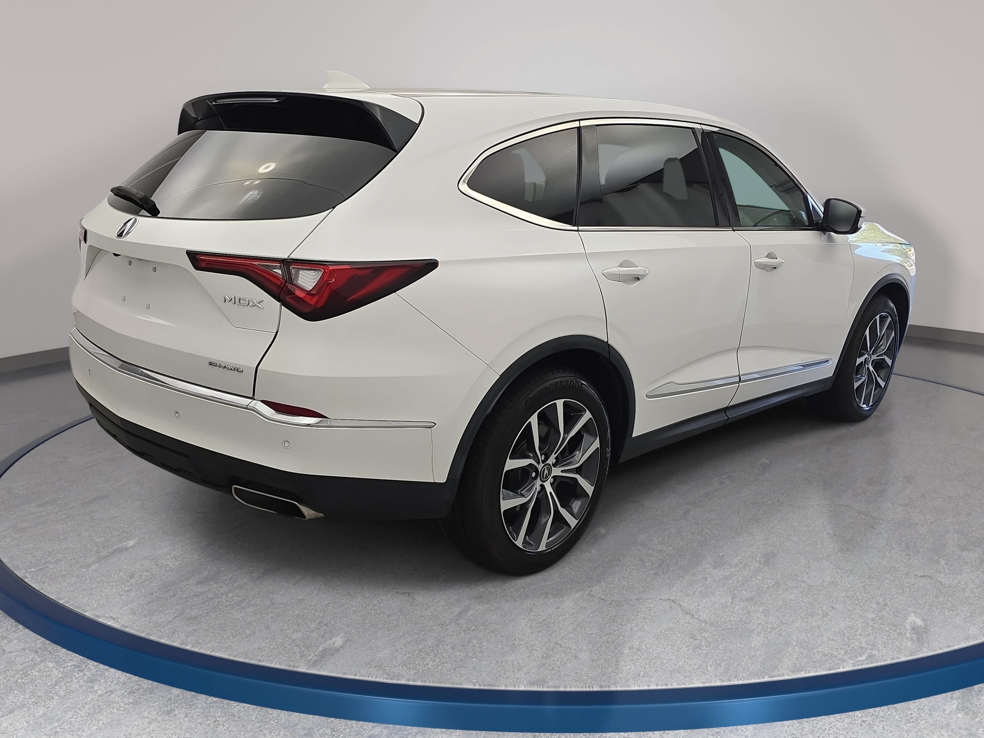 Used 2023 Acura MDX w/ Technology Package AWD/4WD image 5
