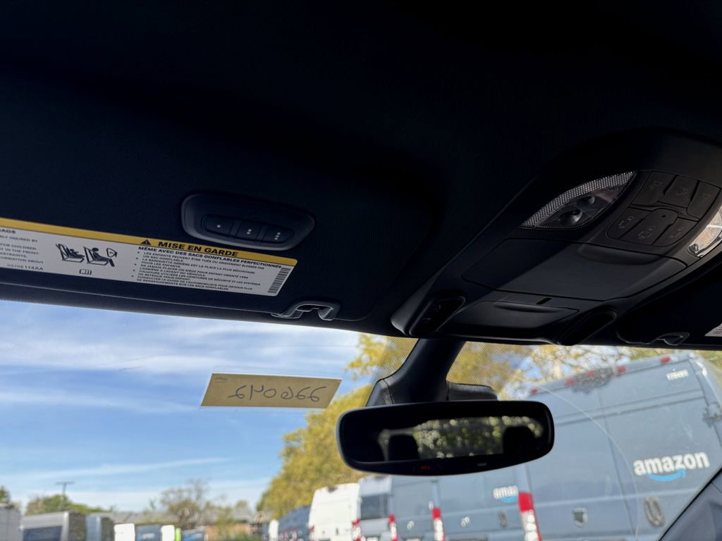 New 2026 Chrysler Pacifica Limited w/ Uconnect Theater Family Group image 32