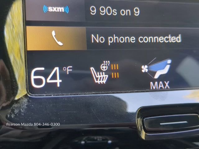 Used 2018 Volvo XC60 T6 Momentum w/ Convenience Package image 24