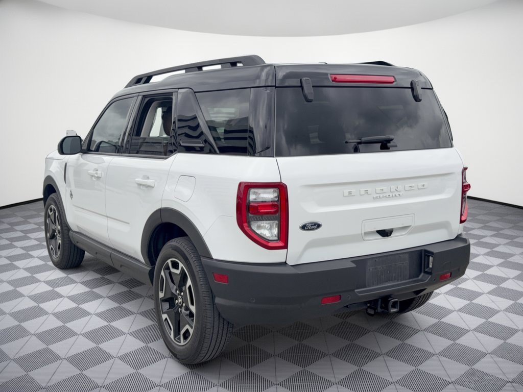 Used 2022 Ford Bronco Sport Outer Banks w/ Tech Package AWD/4WD image 3