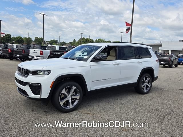 New 2026 Jeep Grand Cherokee L Limited RWD image 3