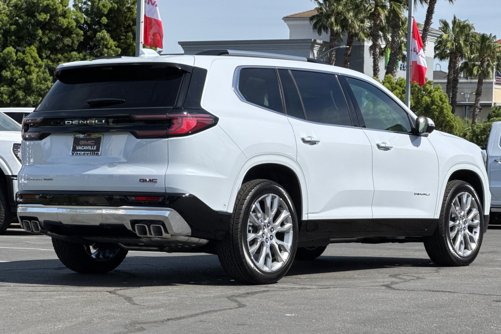 New 2026 GMC Acadia Denali w/ Super Cruise Package image 5