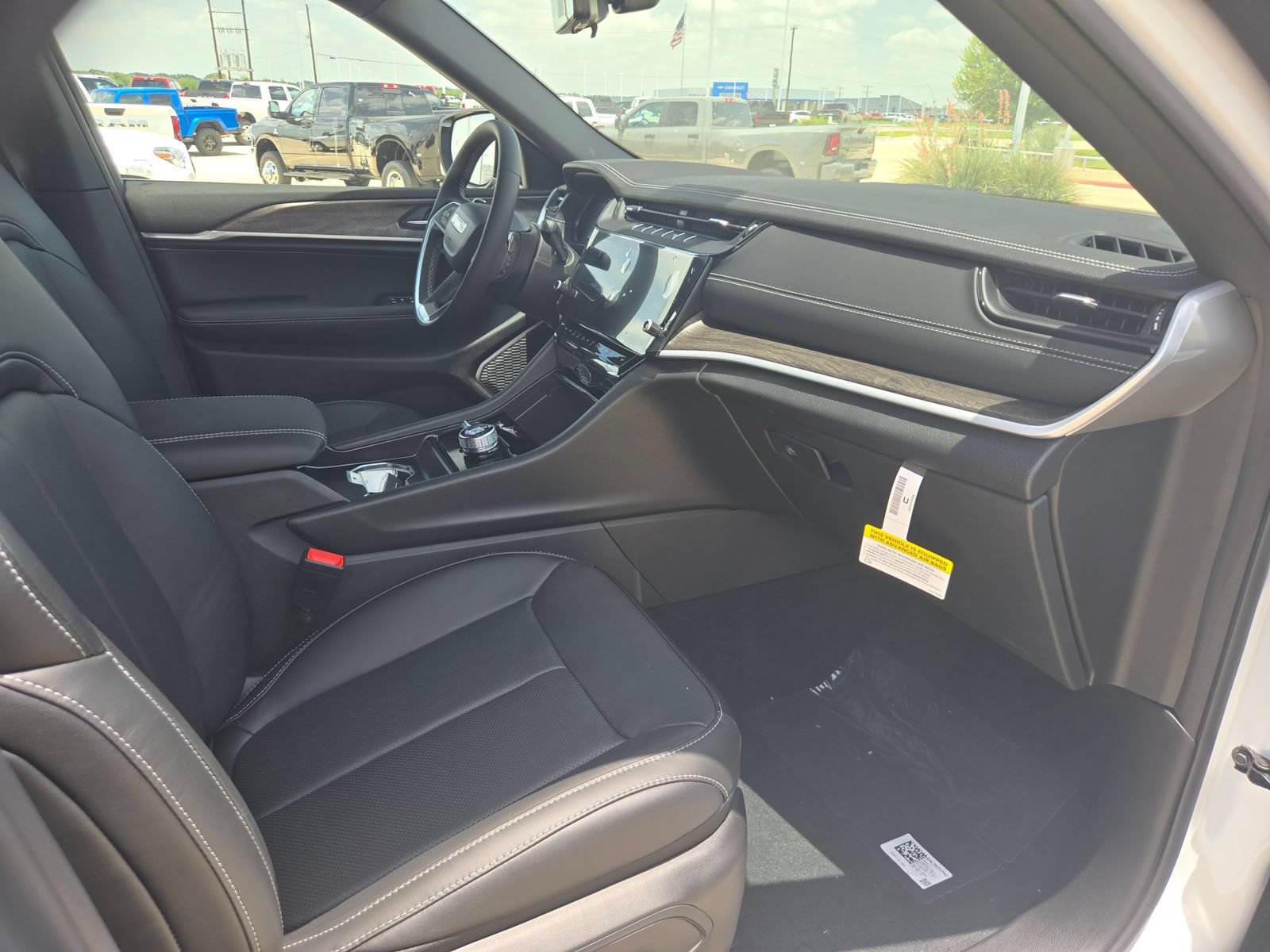 New 2026 Jeep Grand Cherokee Limited AWD/4WD image 21