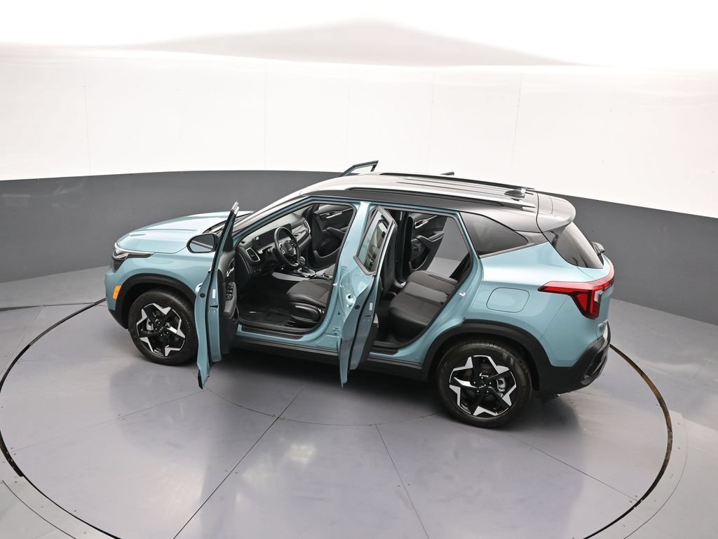 Certified 2025 Kia Seltos S AWD/4WD image 43