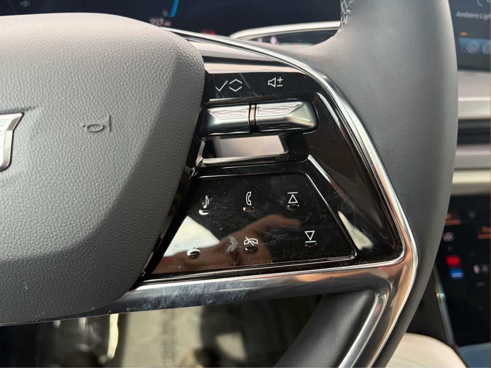 Used 2026 Cadillac Vistiq Sport AWD/4WD image 15