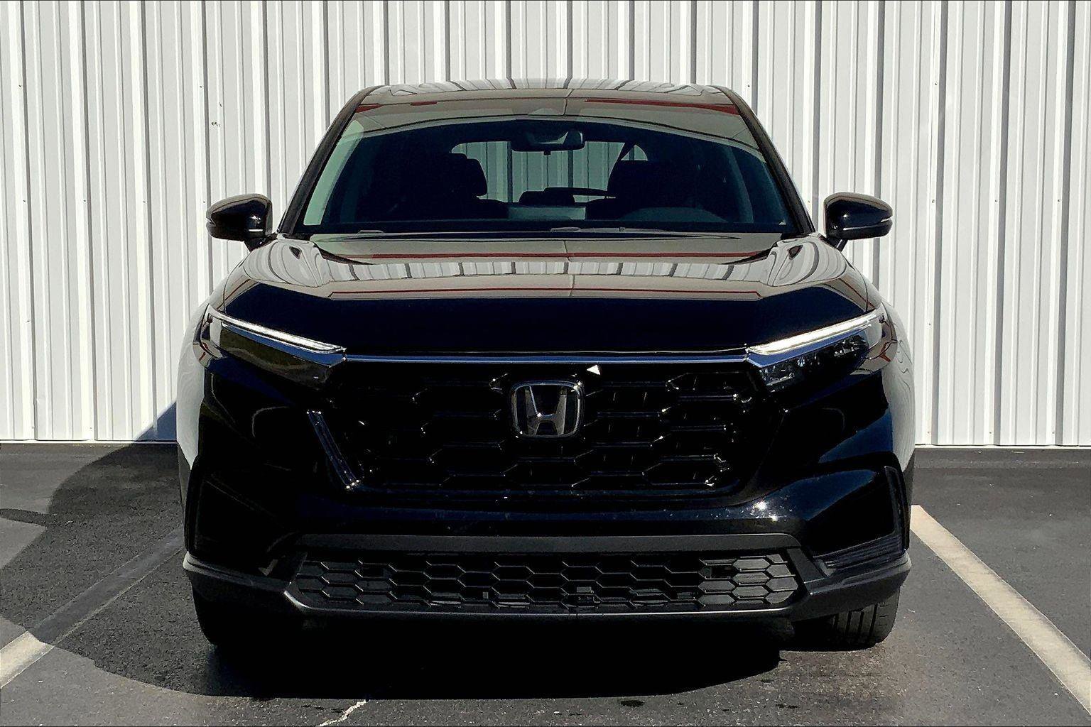 Used 2023 Honda CR-V EX image 3