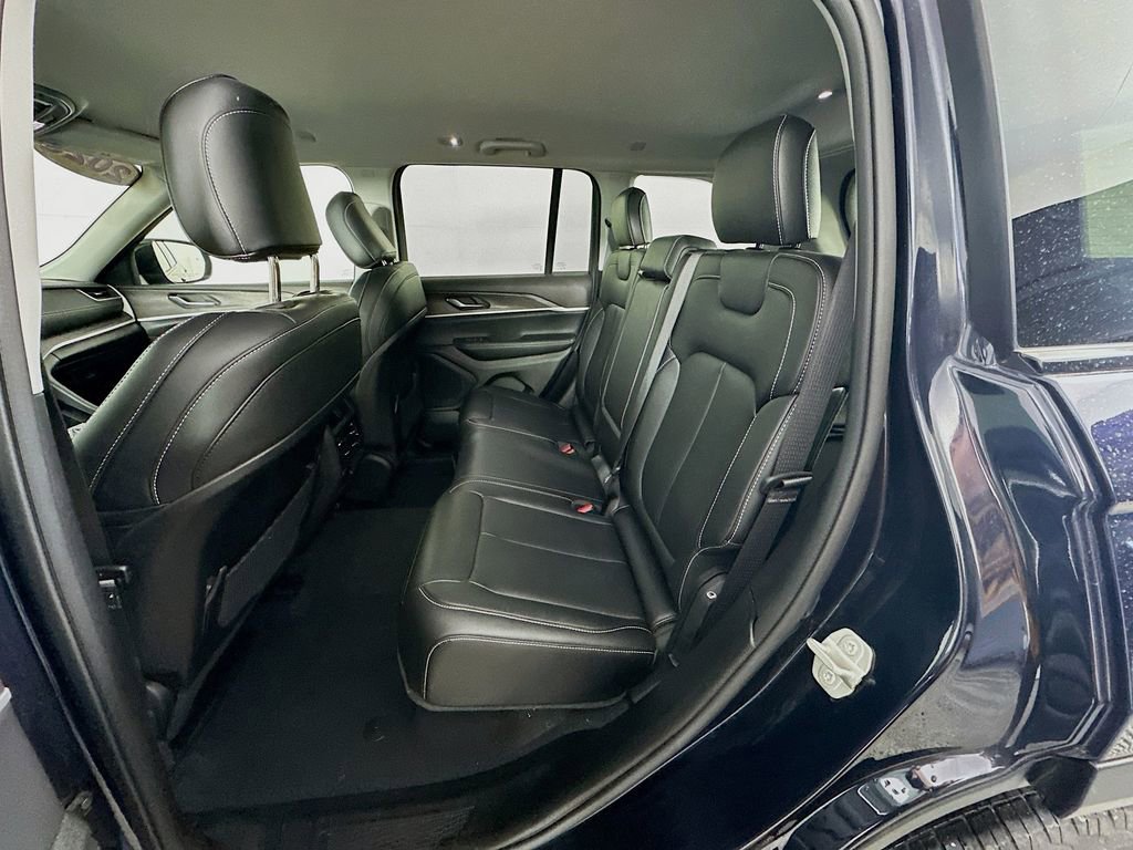Certified 2023 Jeep Grand Cherokee Limited image 36
