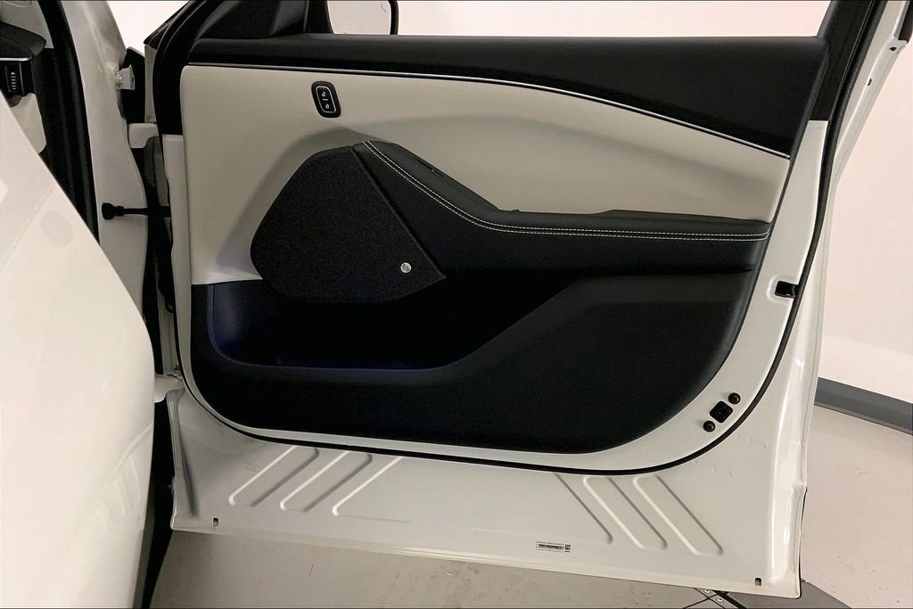 Used 2023 Ford Mustang Mach-E Premium image 25