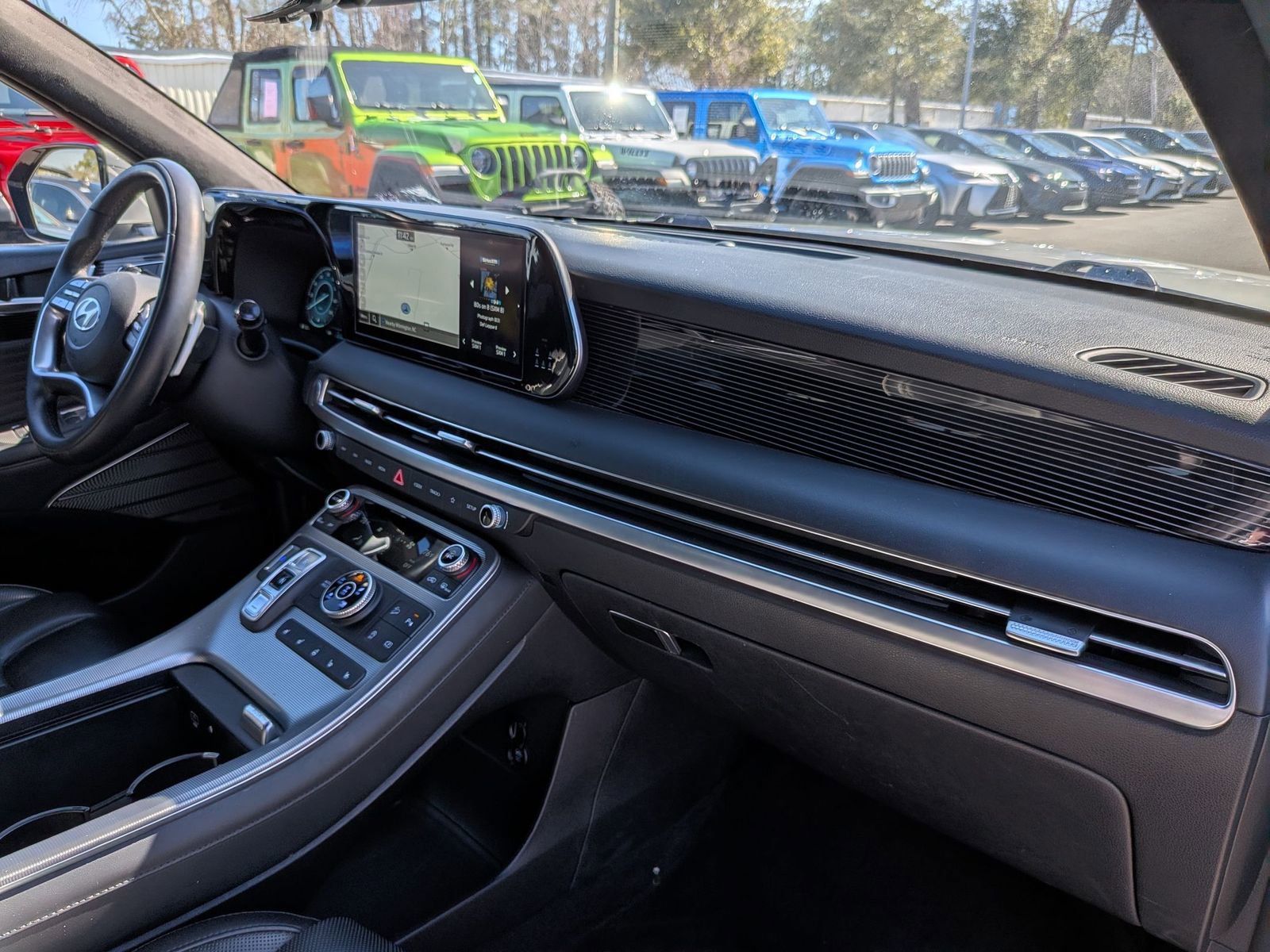 Used 2024 Hyundai Palisade Calligraphy image 42