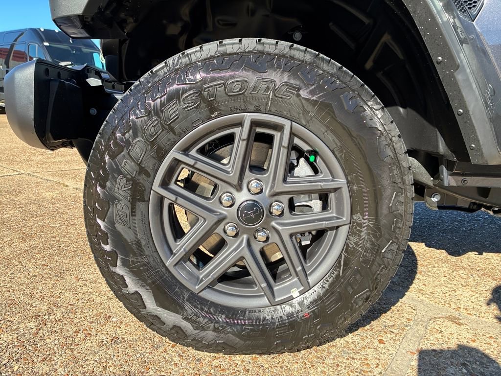 New 2025 Jeep Gladiator Sport image 26