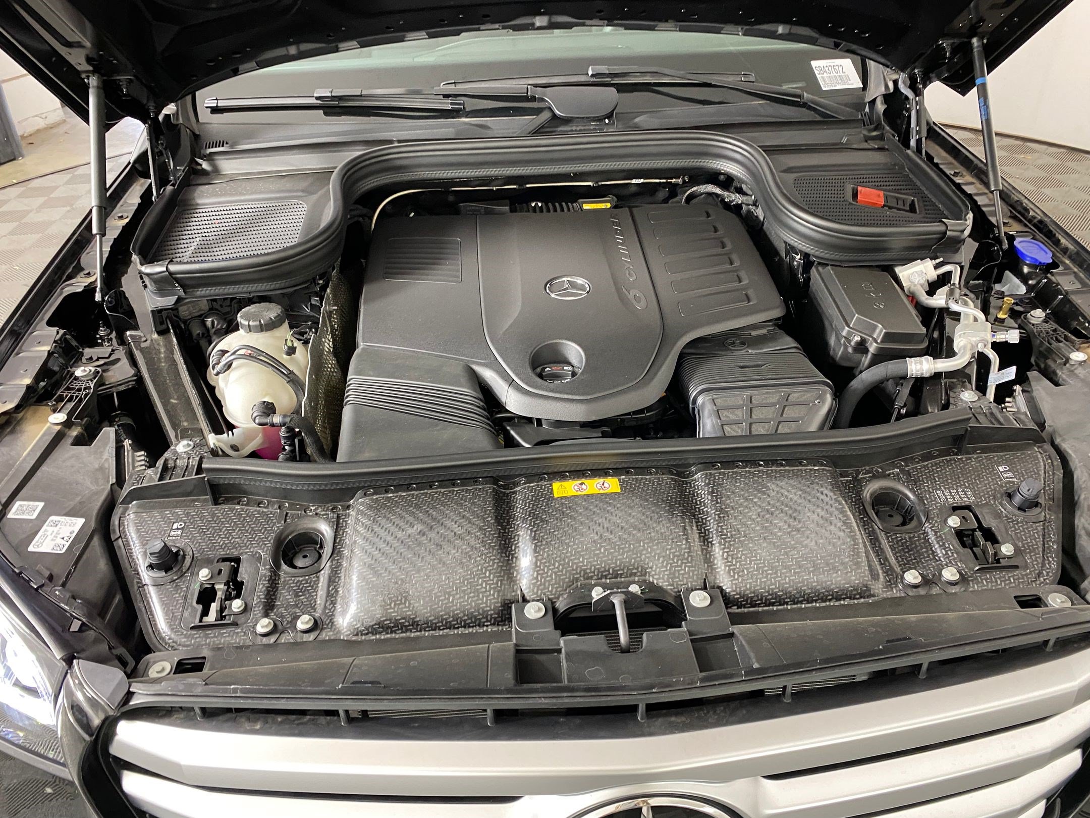 Used 2025 Mercedes-Benz GLS 450 4MATIC image 32