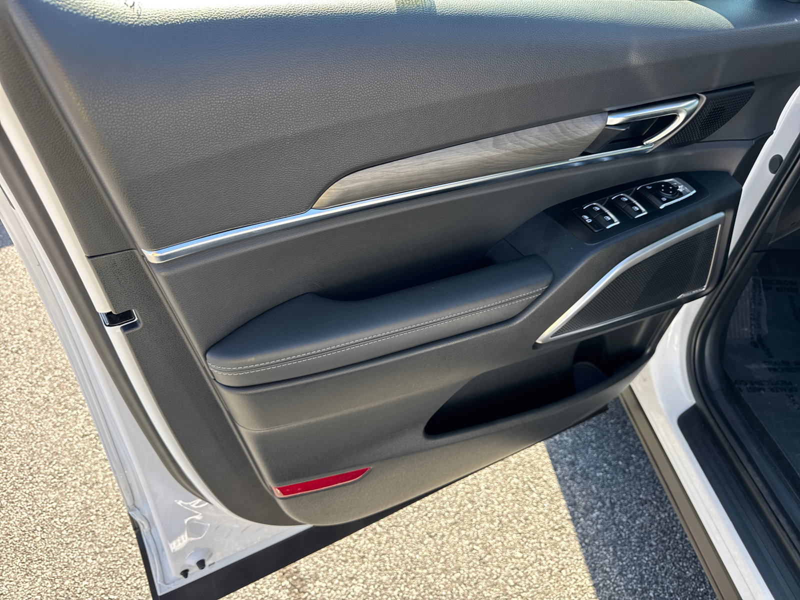 Used 2024 Kia Telluride EX X-Line image 10