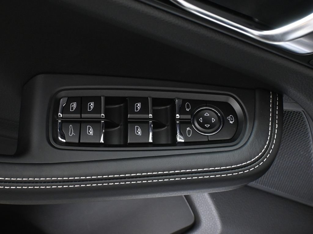 New 2026 Porsche Macan S AWD/4WD image 34
