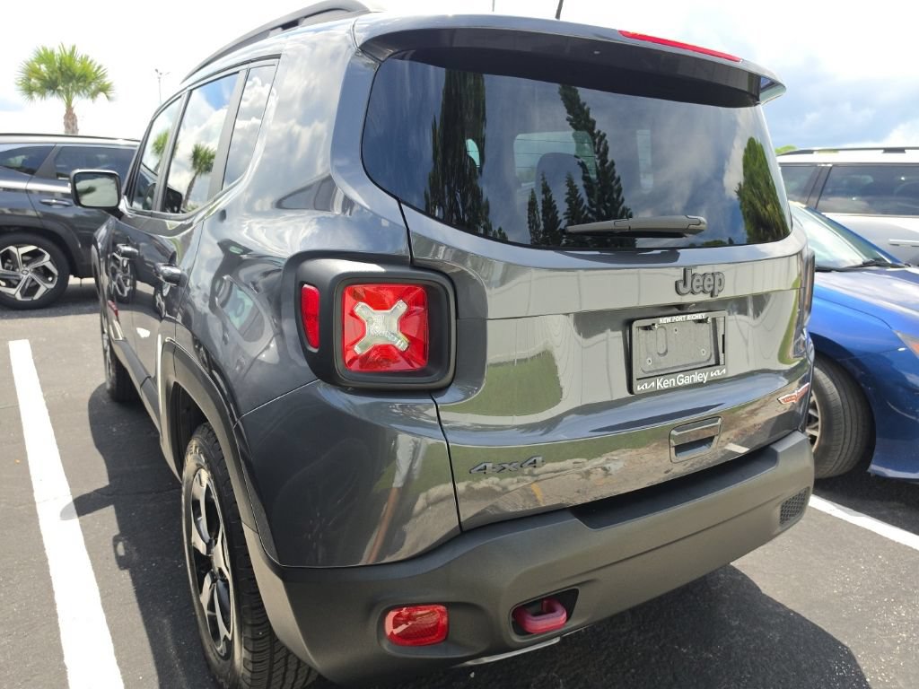 Used 2022 Jeep Renegade Trailhawk AWD/4WD image 13
