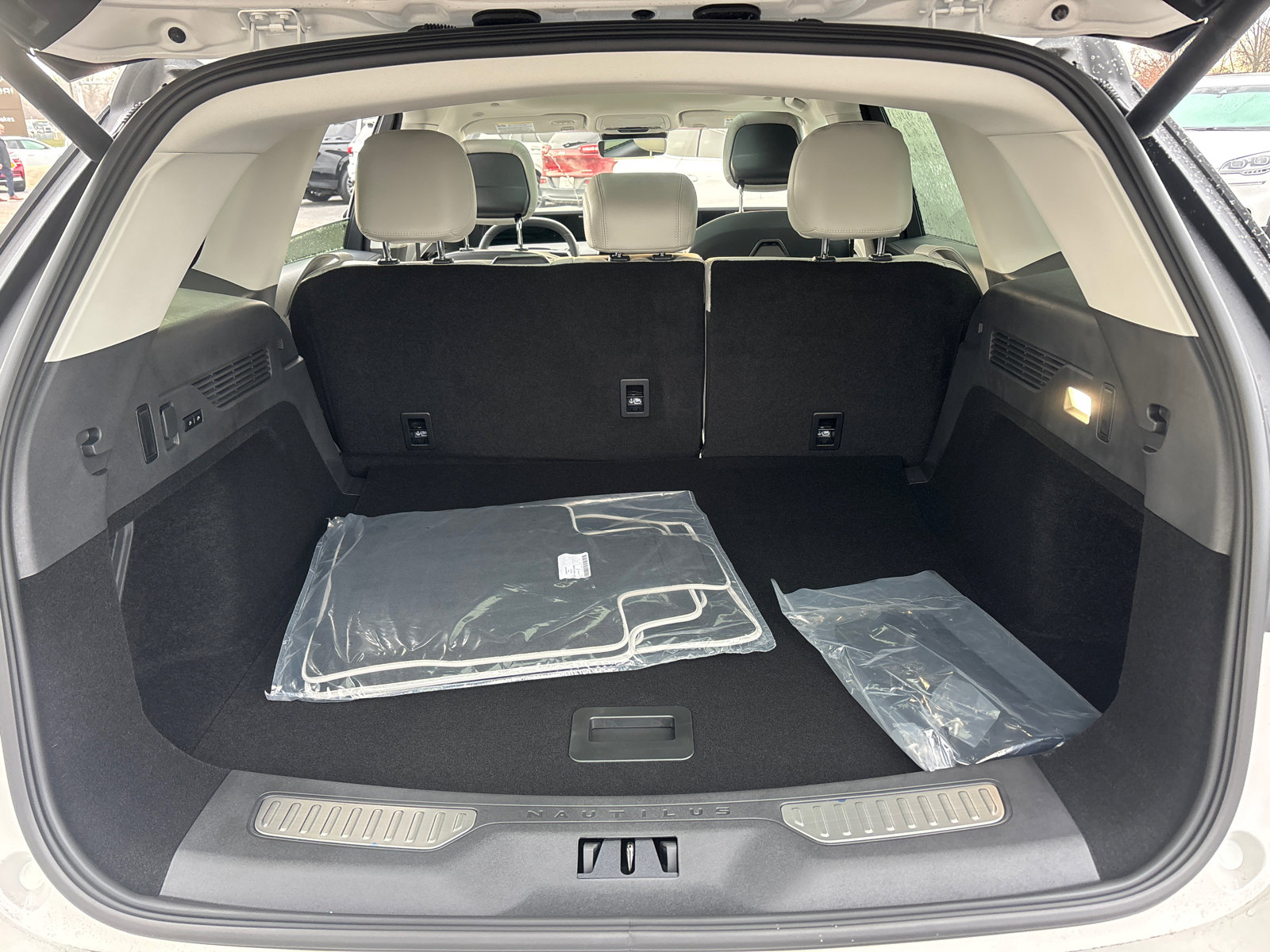 New 2026 Lincoln Nautilus Premier w/ Equipment Group 102A image 9