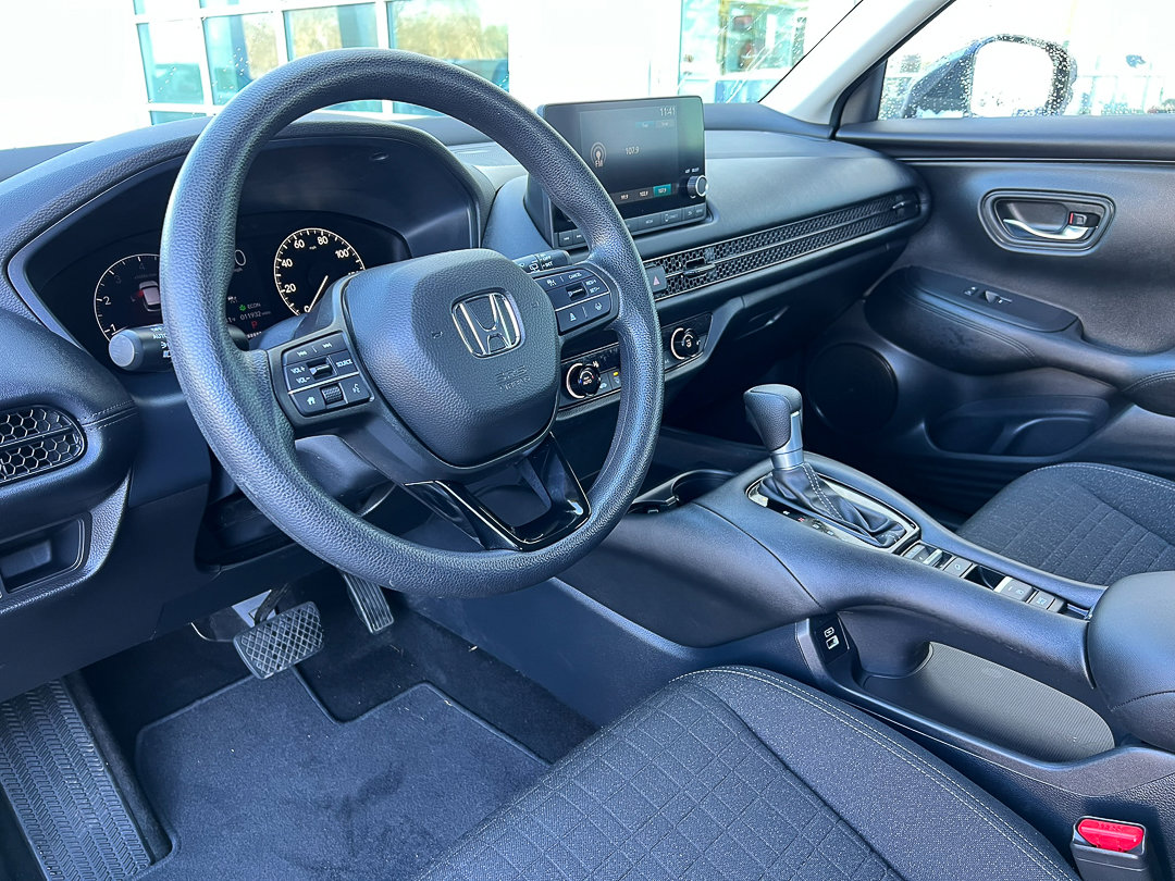 Used 2023 Honda HR-V LX image 14