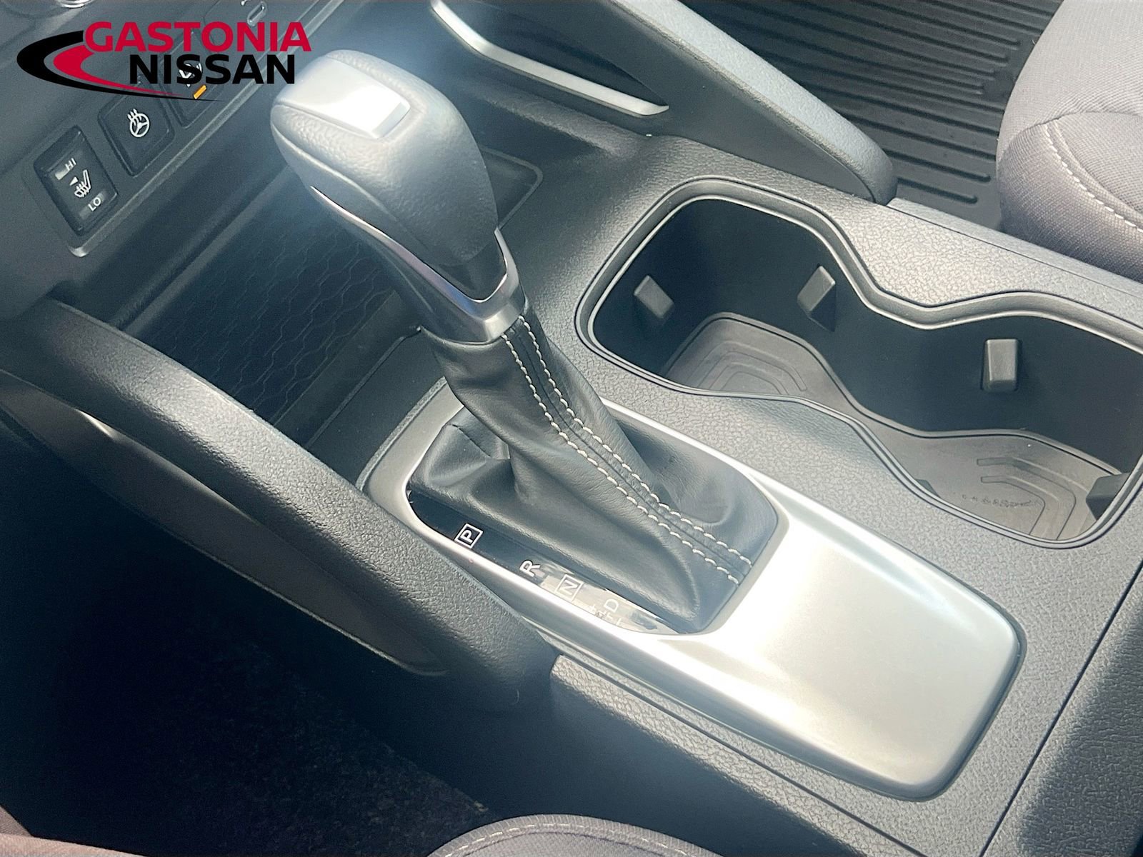 Used 2024 Nissan Frontier SV w/ Technology Package image 21