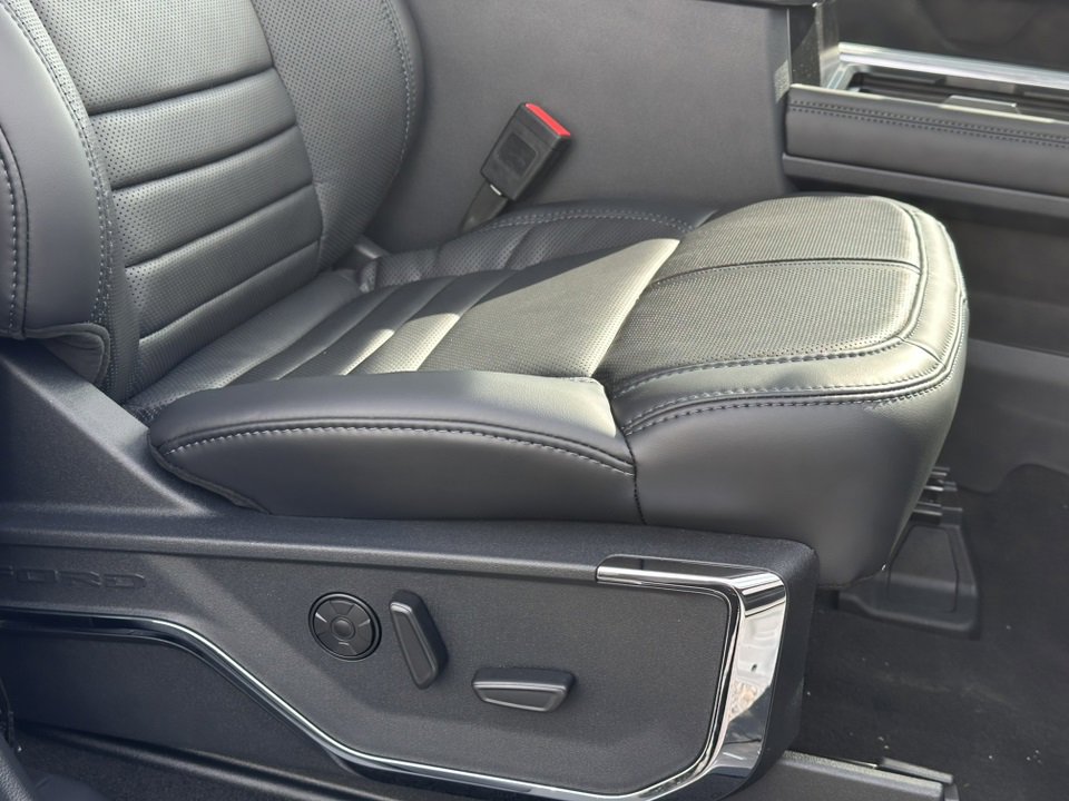 New 2025 Ford F250 Platinum image 14