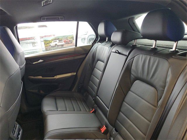 New 2026 Volkswagen Golf image 9