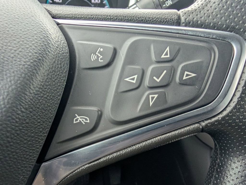 Used 2024 Chevrolet Equinox LS image 27