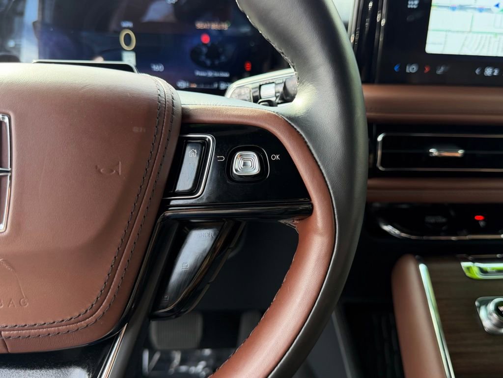 Used 2025 Lincoln Aviator Reserve w/ Equipment Group 201A image 23