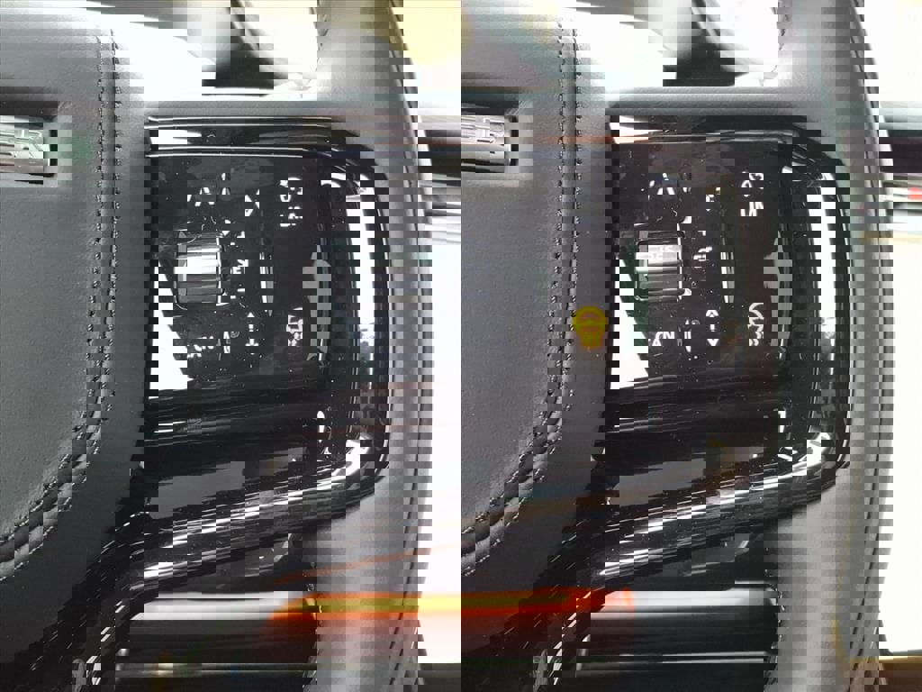 New 2026 Land Rover Range Rover Sport Dynamic SE image 17